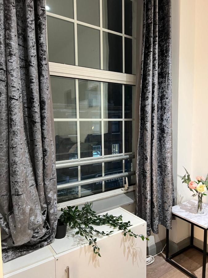 3 Bedroom Flat In King'S Cross, St Pancras'S. 2 Minutes To Euston. Londra Esterno foto