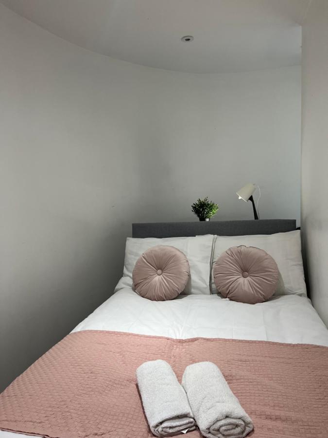 3 Bedroom Flat In King'S Cross, St Pancras'S. 2 Minutes To Euston. Londra Esterno foto