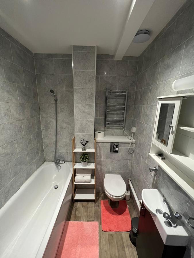 3 Bedroom Flat In King'S Cross, St Pancras'S. 2 Minutes To Euston. Londra Esterno foto
