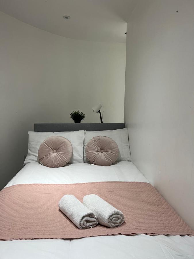 3 Bedroom Flat In King'S Cross, St Pancras'S. 2 Minutes To Euston. Londra Esterno foto